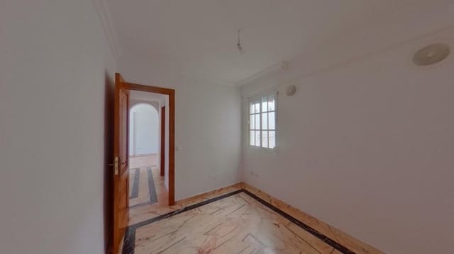3 slaapkamer Appartement te koop in Centro, Estepona - € 217.400 (Ref: 9513327)