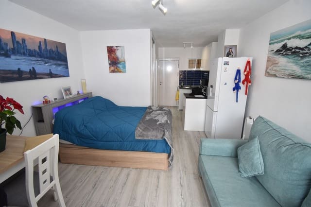 Apartamento en Parque de la Paloma, Benalmádena en venta con piscina - 179.000 € (Ref: 9518749)