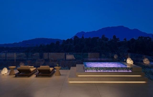 5 soveværelse Villa til salg i Montemayor - Marbella Club, Benahavís med swimmingpool - € 3.900.000 (Ref: 9518750)