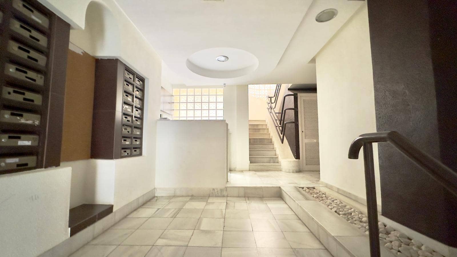 1 soveværelse Lejlighed til salg i Torrevieja med swimmingpool - € 159.900 (Ref: 9518759)