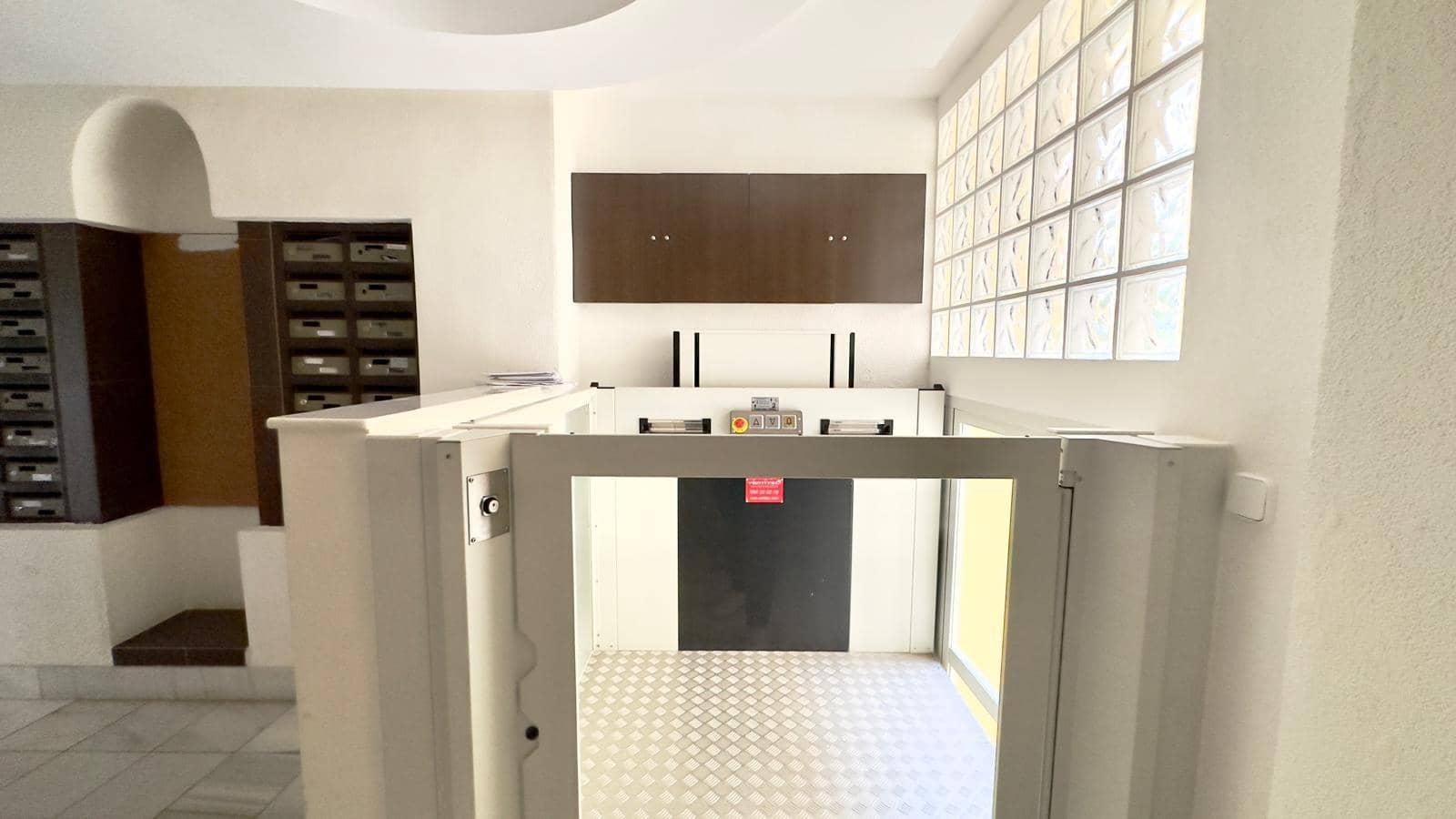 1 soveværelse Lejlighed til salg i Torrevieja med swimmingpool - € 159.900 (Ref: 9518759)