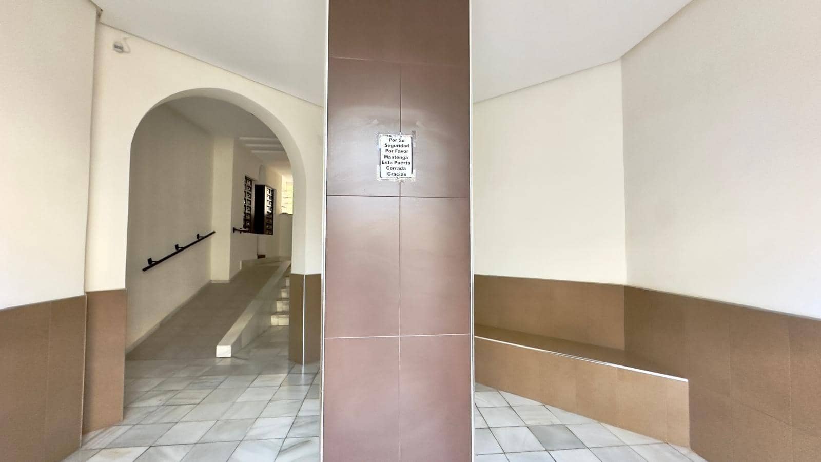 1 soveværelse Lejlighed til salg i Torrevieja med swimmingpool - € 159.900 (Ref: 9518759)