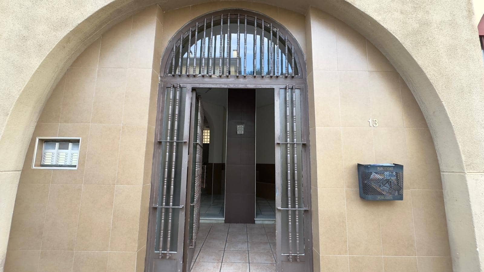 1 soveværelse Lejlighed til salg i Torrevieja med swimmingpool - € 159.900 (Ref: 9518759)