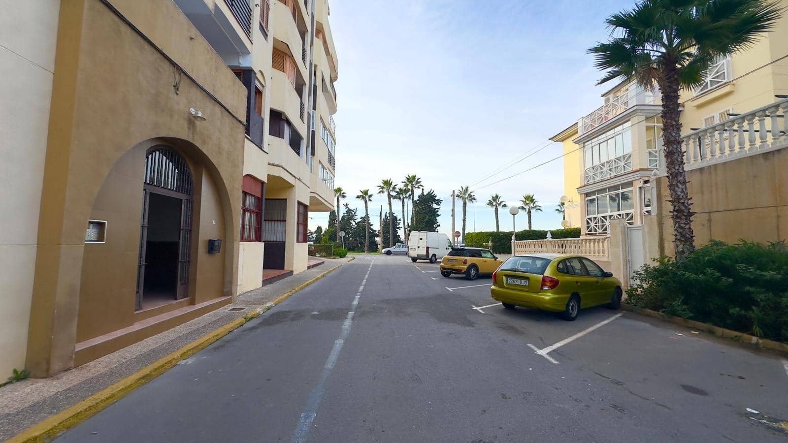 1 soveværelse Lejlighed til salg i Torrevieja med swimmingpool - € 159.900 (Ref: 9518759)
