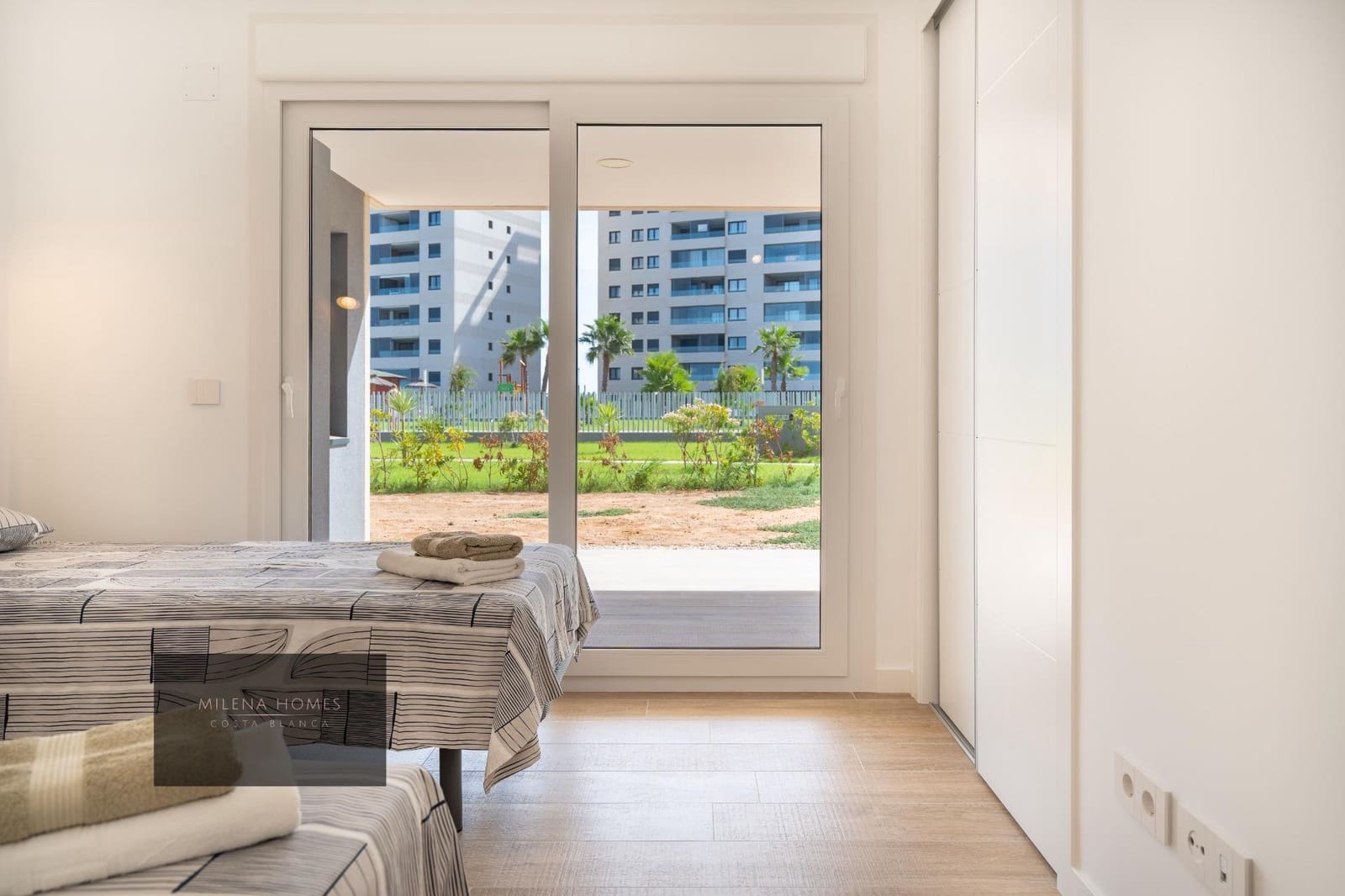 2 sovrum Lägenhet till salu i Torrevieja med pool garage - 529 000 € (Ref: 9520777)