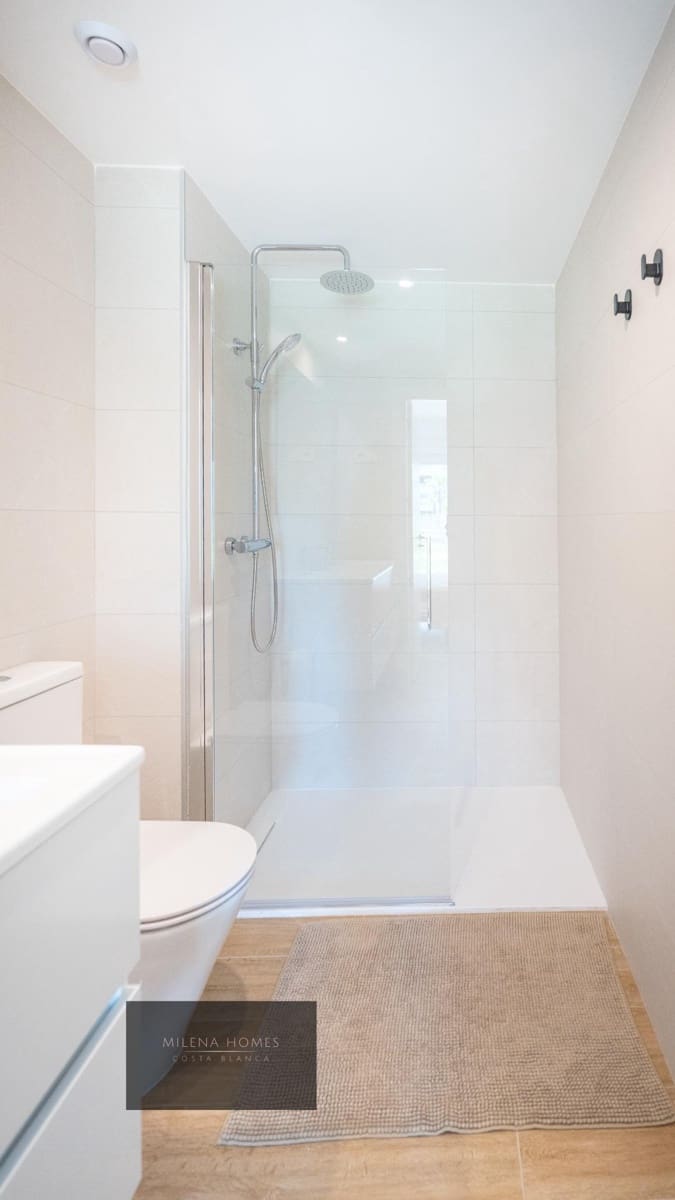 2 soverom Leilighet til salgs i Torrevieja med svømmebasseng garasje - € 529 000 (Ref: 9520777)