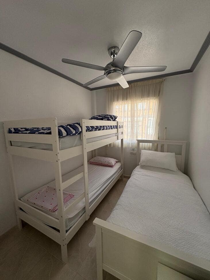 3 soverom Penthouse til salgs i Playa Flamenca med svømmebasseng garasje - € 185 000 (Ref: 9527534)