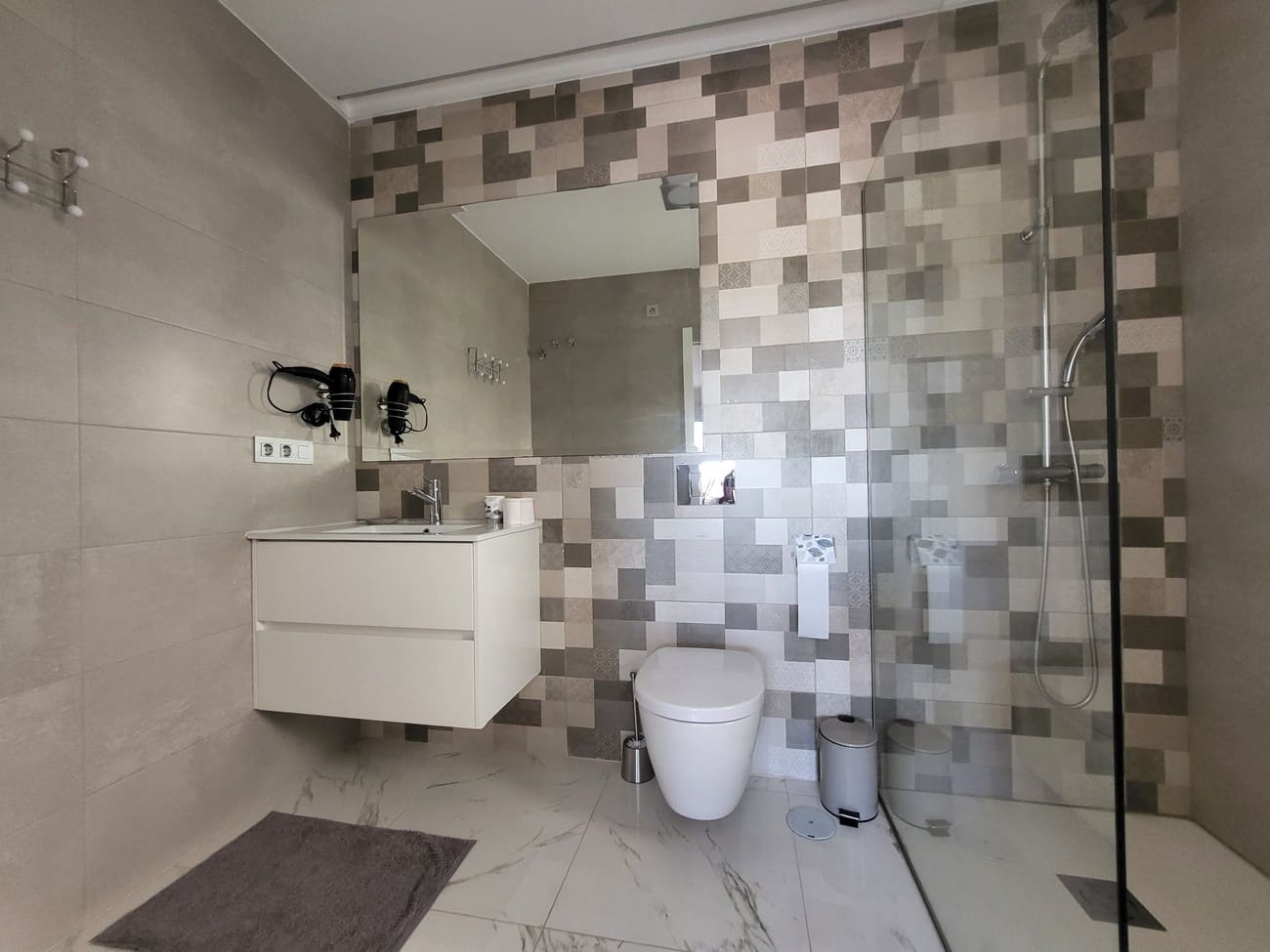 3 Zimmer Villa zu verkaufen in Orihuela Costa mit Pool Garage - 400.000 € (Ref: 9527538)