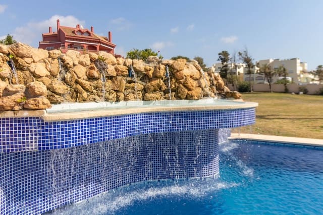 3 chambre Appartement à vendre à Elviria, Marbella - 595 000 € (Ref: 9527546)