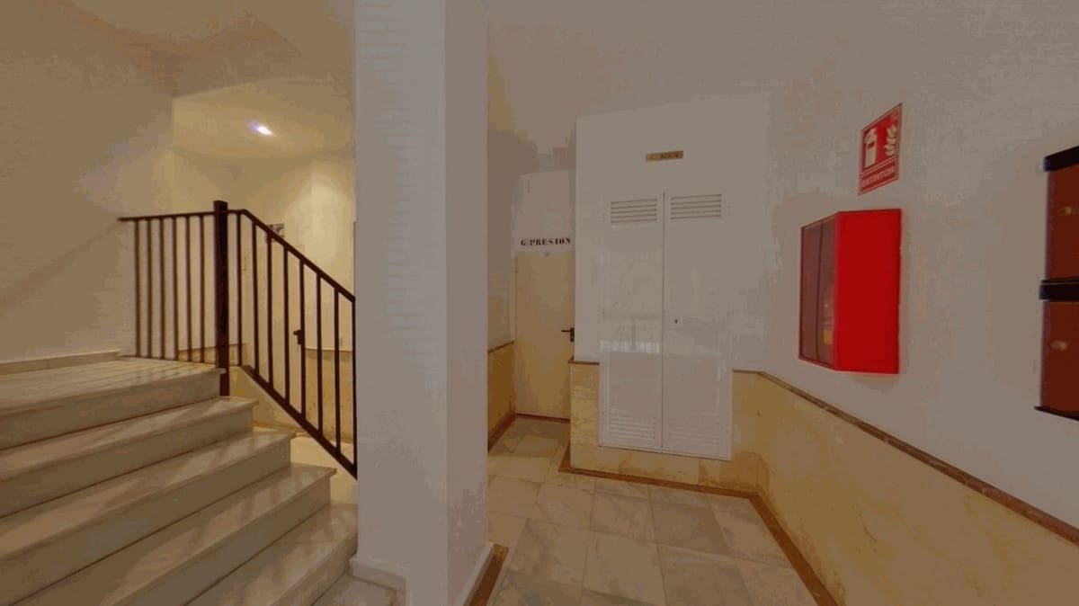 2 sovrum Lägenhet till salu i Estepona med pool - 237 000 € (Ref: 9527548)