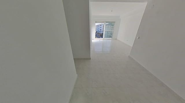Apartamento de 3 habitaciones en Centro, Estepona en venta - 204.000 € (Ref: 9527549)