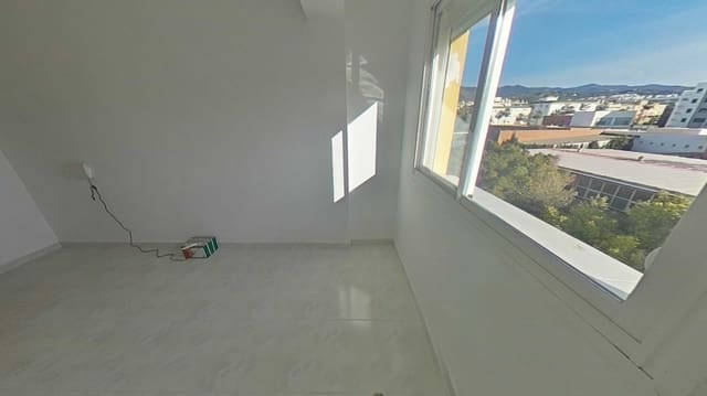 Apartamento de 3 habitaciones en Centro, Estepona en venta - 204.000 € (Ref: 9527549)