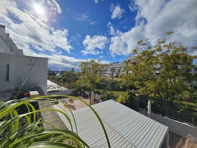 2 soveværelse Lejlighed til salg i Benahavís pueblo, Benahavís - € 285.000 (Ref: 9527550)