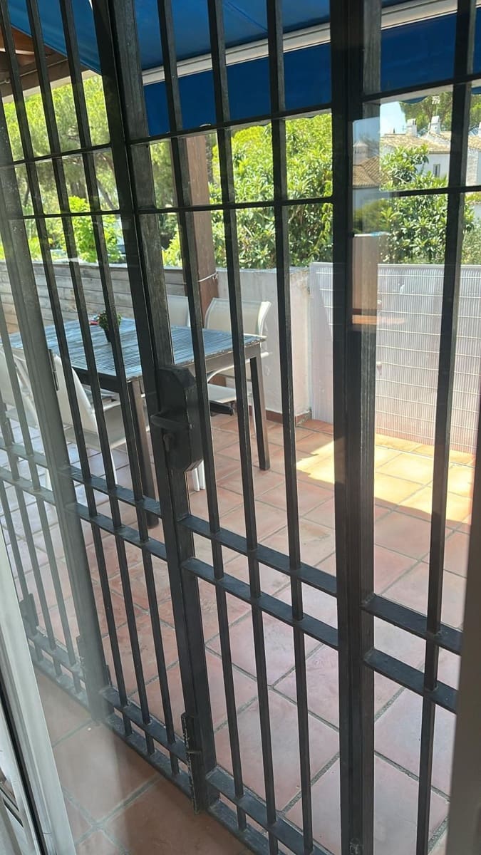 2 soverom Hus til salgs i Estepona - € 345 000 (Ref: 9530272)