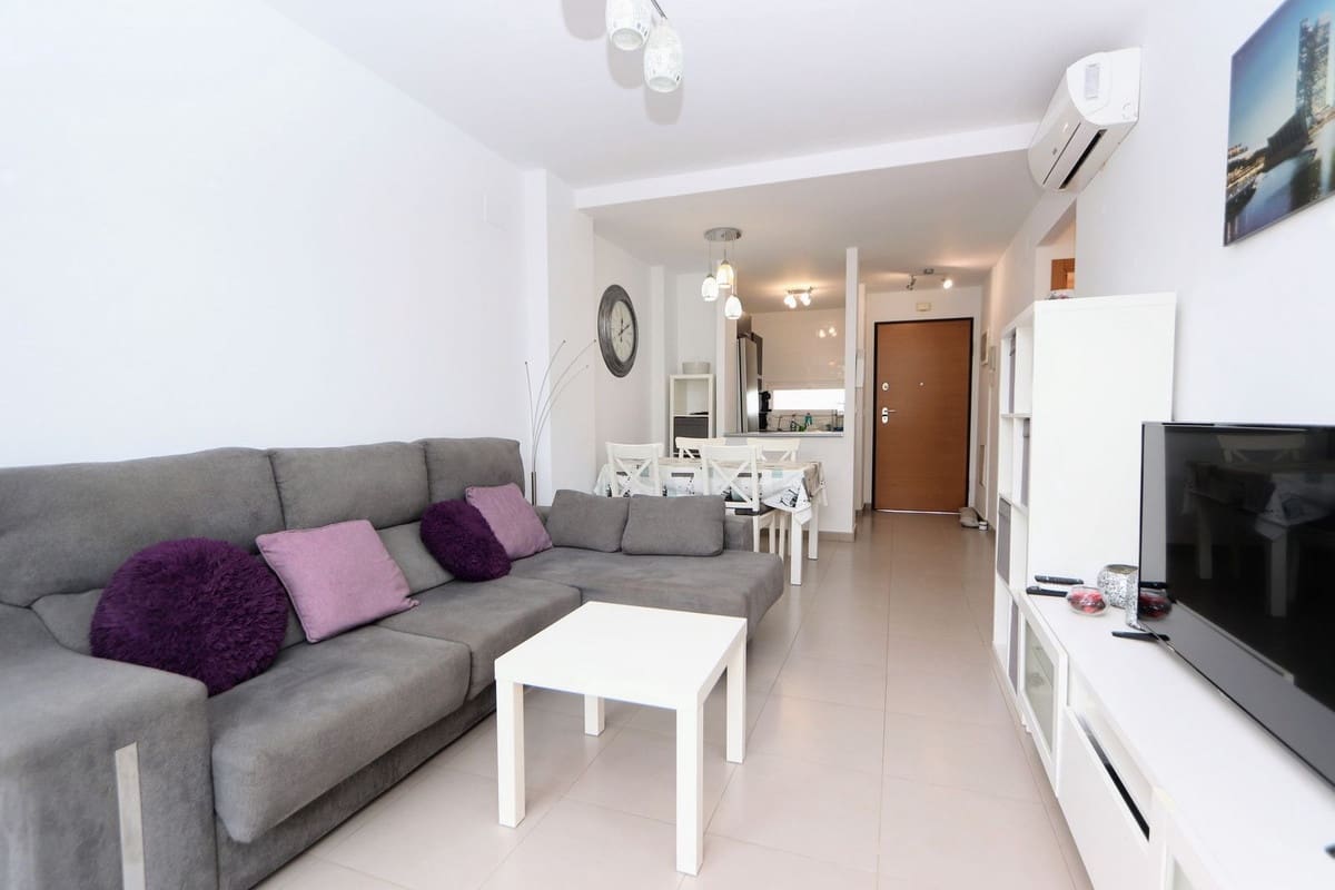 2 slaapkamer Appartement te koop in Terrazas de la Torre met zwembad garage - € 125.000 (Ref: 9533484)