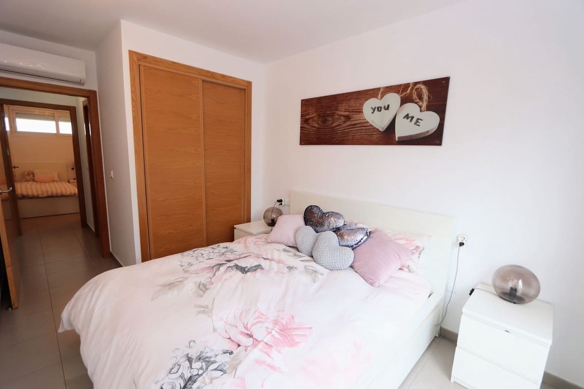 2 slaapkamer Appartement te koop in Terrazas de la Torre met zwembad garage - € 125.000 (Ref: 9533484)