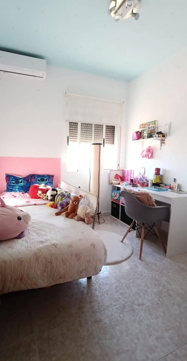 3 Zimmer Haus zu verkaufen in Torrevieja mit Pool - 199.900 € (Ref: 9533546)