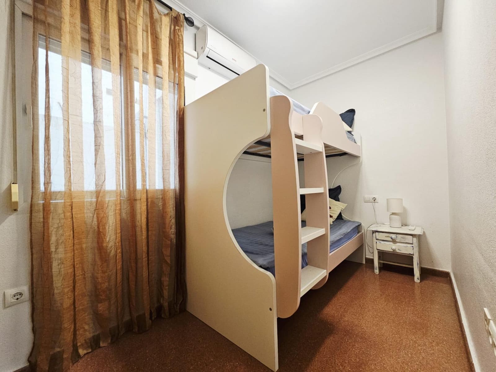 Apartamento de 3 habitaciones en Torrevieja en venta - 225.000 € (Ref: 9533547)