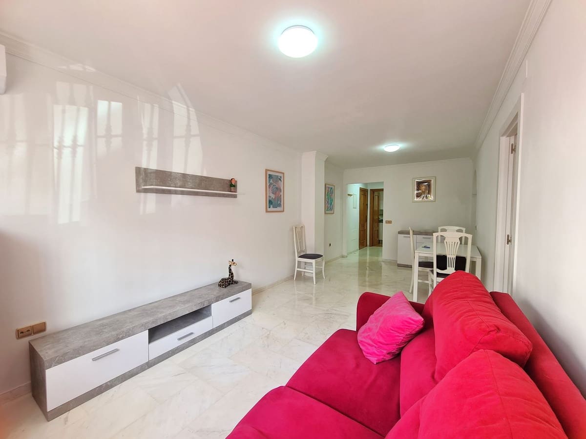 Apartamento de 2 habitaciones en Estepona en venta - 325.000 € (Ref: 9533549)