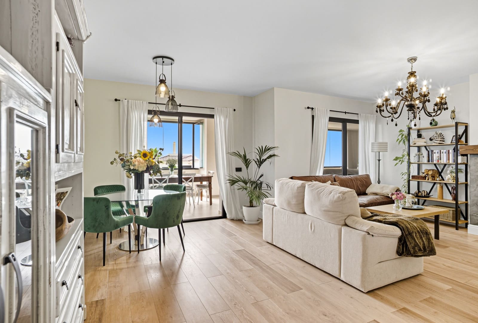 3 soverom Leilighet til salgs i Estepona - € 860 000 (Ref: 9533562)