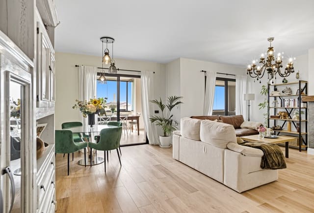 3 soverom Leilighet til salgs i Zona Calvario, Estepona - € 860 000 (Ref: 9533562)