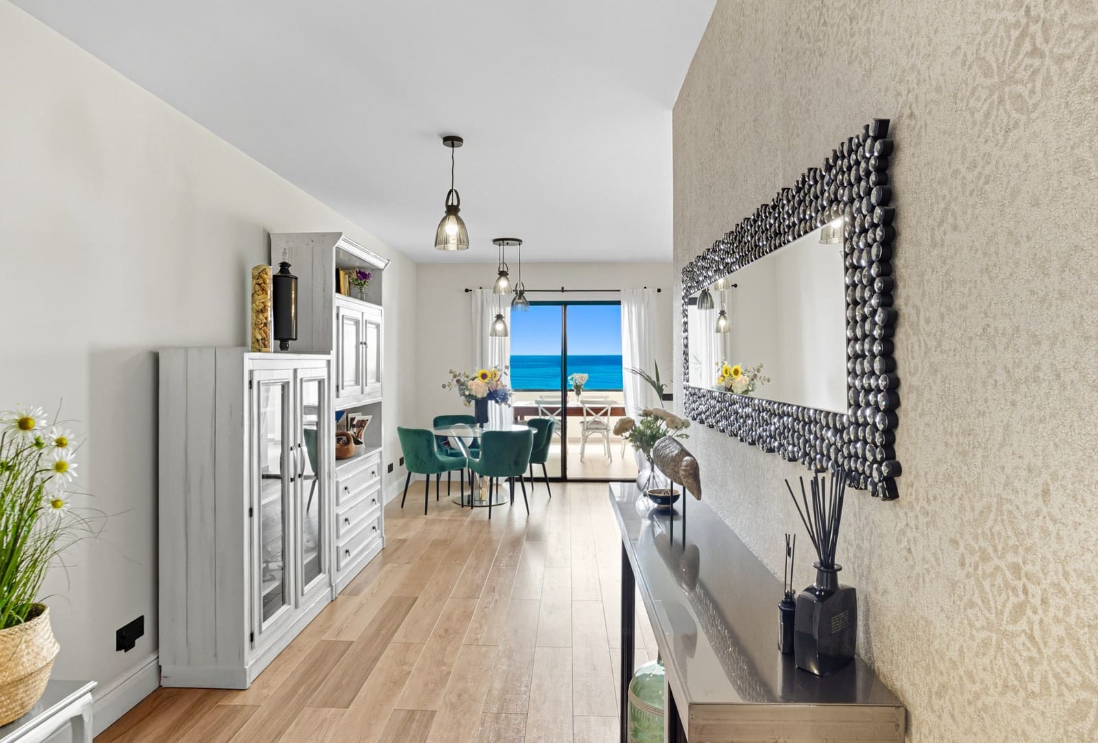 3 soverom Leilighet til salgs i Estepona - € 860 000 (Ref: 9533562)