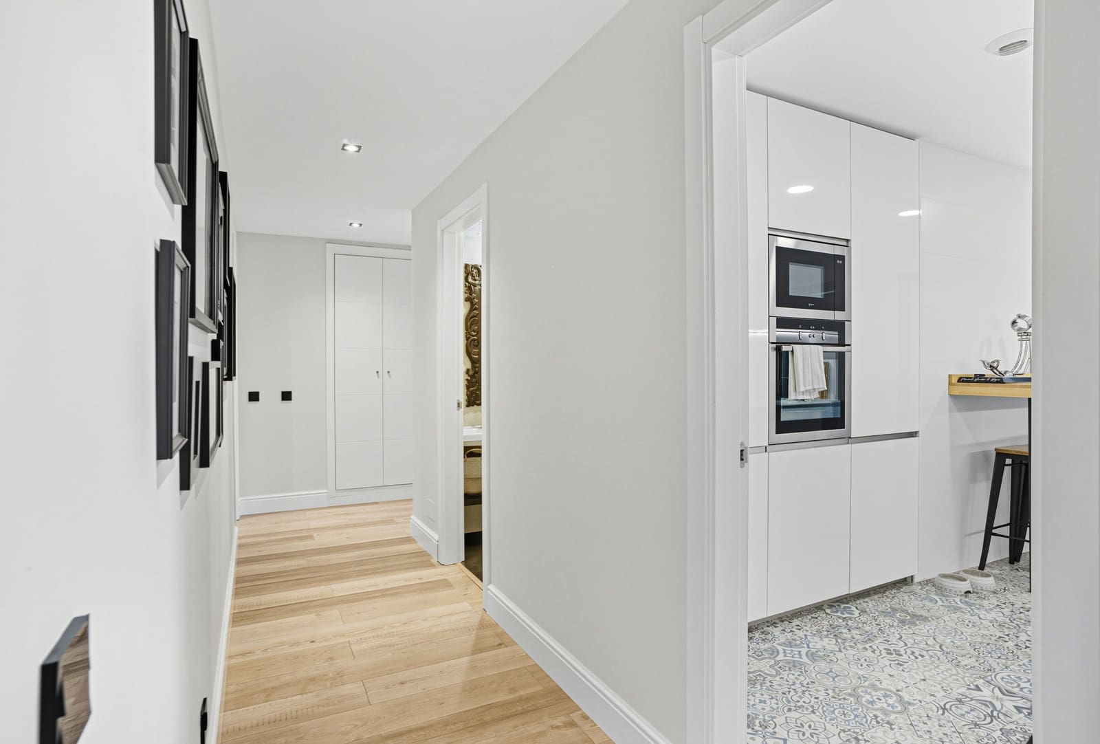 3 soverom Leilighet til salgs i Estepona - € 860 000 (Ref: 9533562)