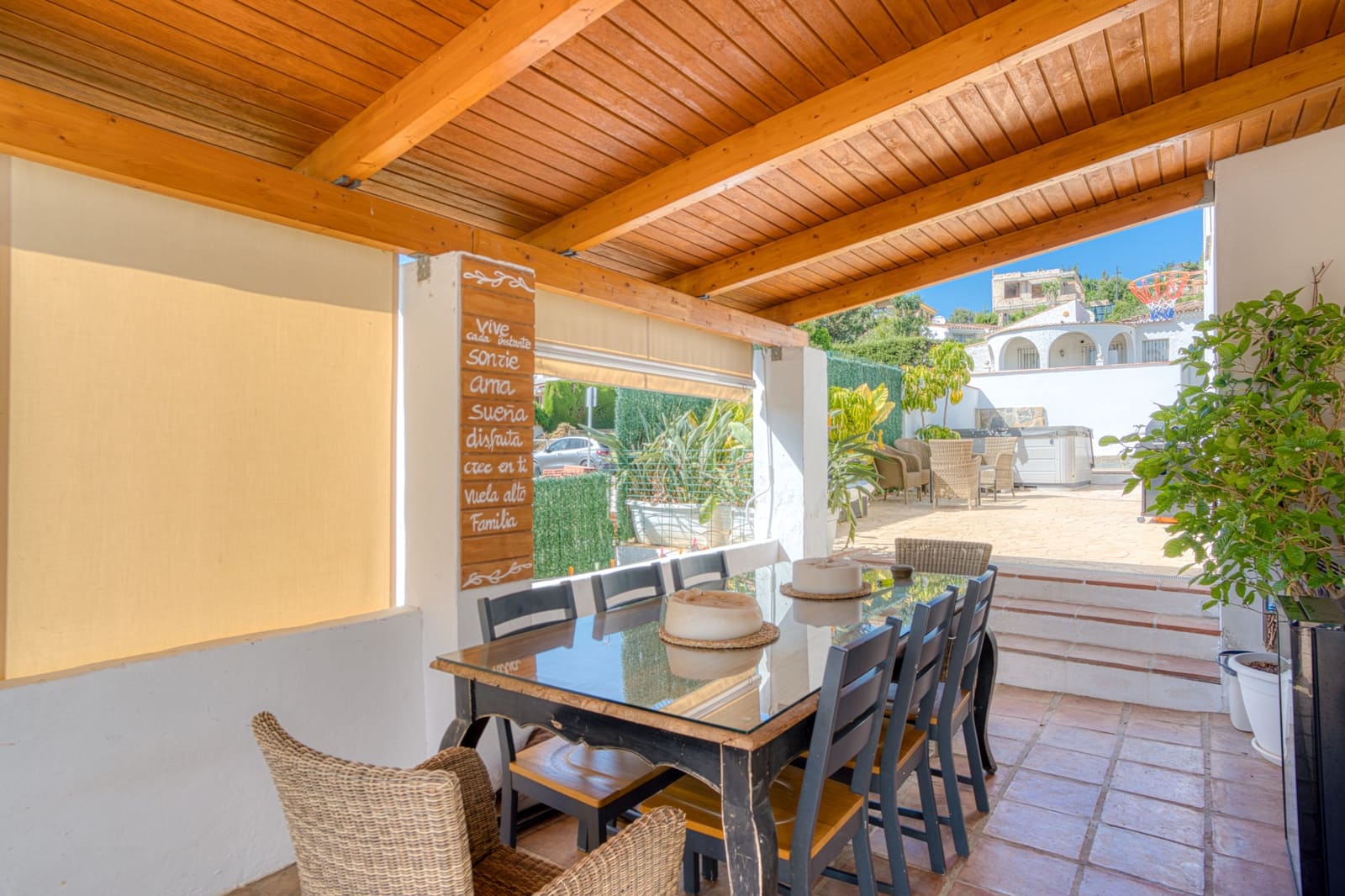 5 soveværelse Villa til salg i Estepona - € 1.390.000 (Ref: 9533569)