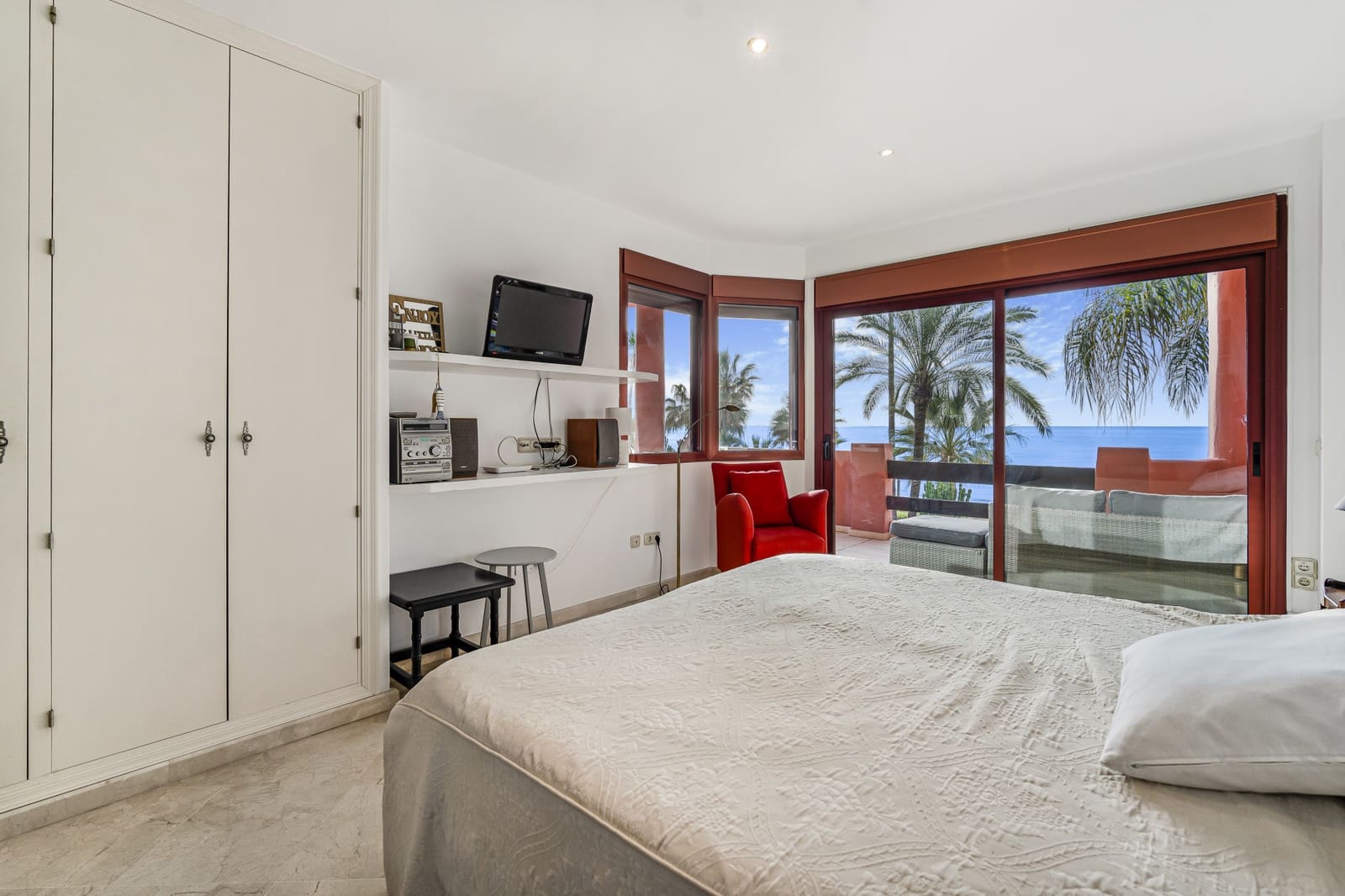 3 soverom Leilighet til salgs i Estepona - € 1 380 000 (Ref: 9533594)