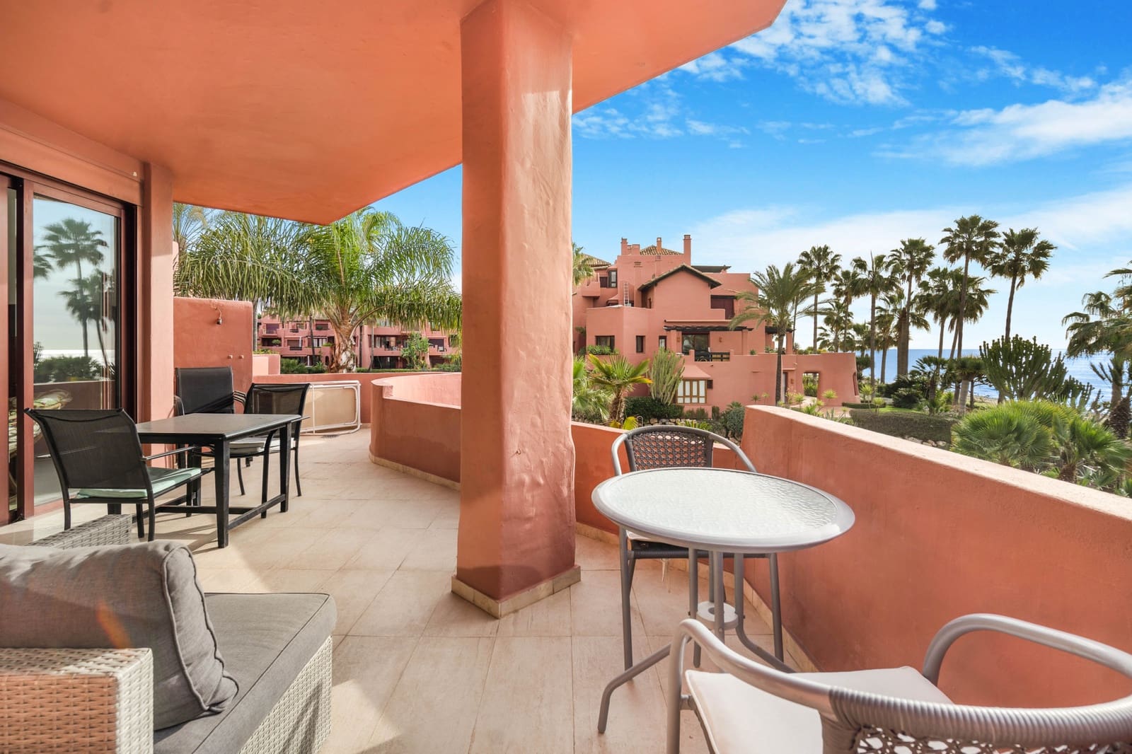 3 soverom Leilighet til salgs i Estepona - € 1 380 000 (Ref: 9533594)