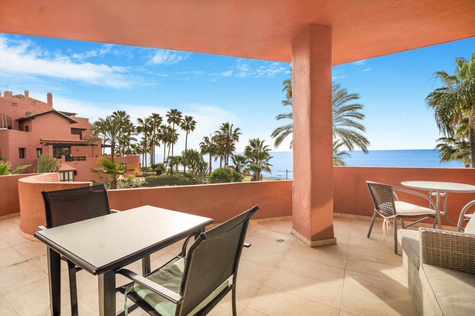 3 soverom Leilighet til salgs i Estepona - € 1 380 000 (Ref: 9533594)