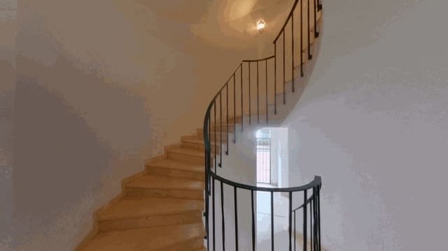 Apartamento de 3 habitaciones en Zona Calvario, Estepona en venta - 495.000 € (Ref: 9533602)