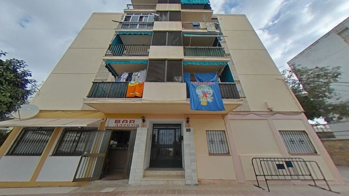 2 sovrum Lägenhet till salu i Estepona med pool - 225 500 € (Ref: 9533603)