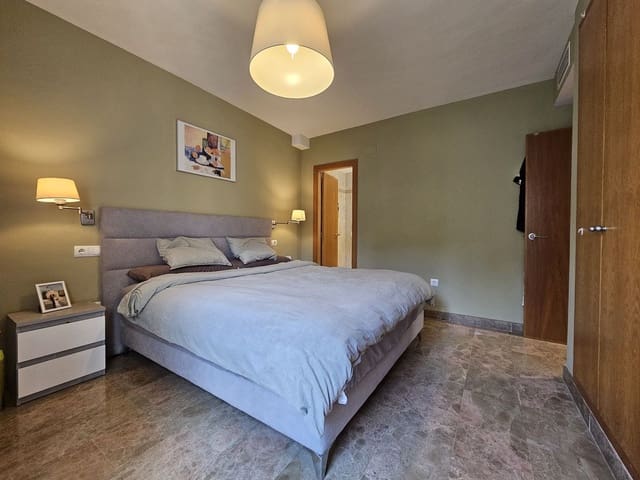 3 soveværelse Lejlighed til salg i El Velerín, Estepona med swimmingpool - € 480.000 (Ref: 9533604)