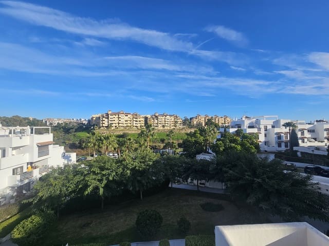 3 soveværelse Lejlighed til salg i El Velerín, Estepona med swimmingpool - € 480.000 (Ref: 9533604)