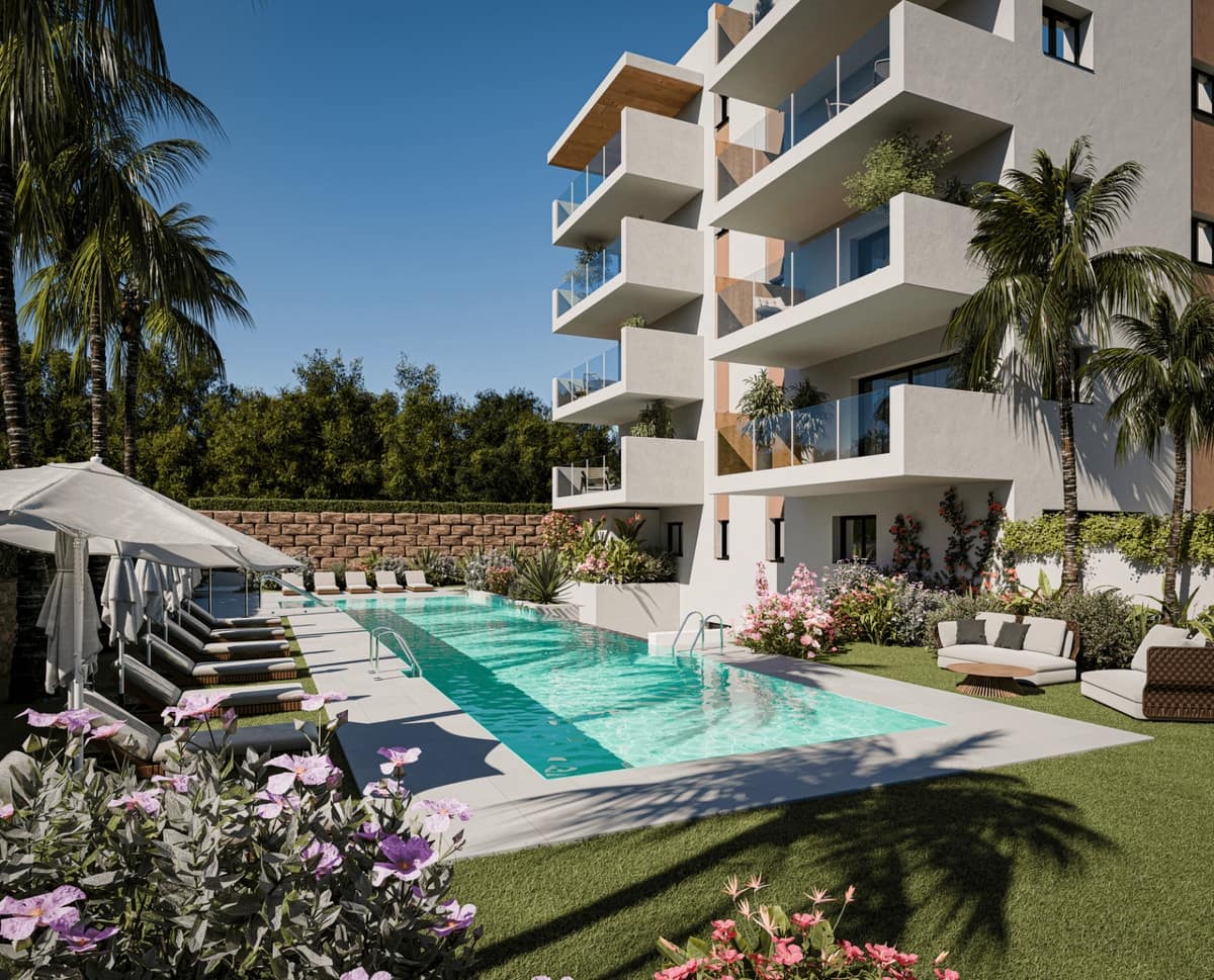 Apartamento de 2 habitaciones en Estepona en venta con piscina - 519.000 € (Ref: 9535770)