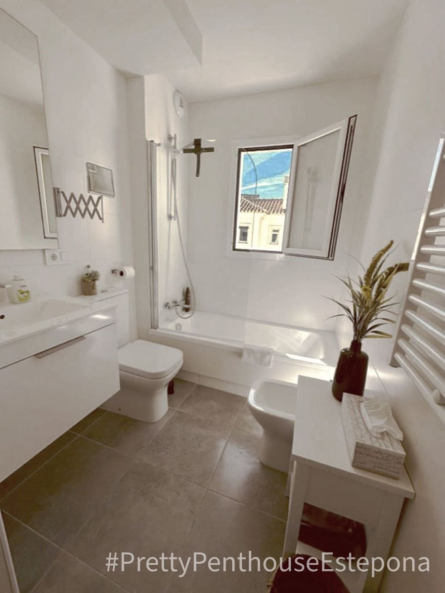 2 sovrum Takvåning till salu i Estepona - 630 000 € (Ref: 9535776)