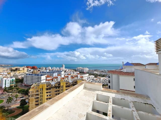 2 bedroom Penthouse for sale in Puerto de Estepona, Estepona - € 630,000 (Ref: 9535776)