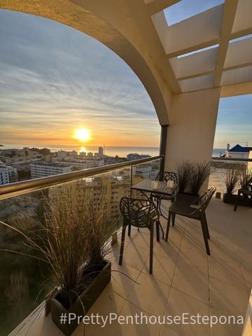 2 sypialnia Apartament na sprzedaż w Puerto de Estepona, Estepona - 630 000 € (Ref: 9535776)