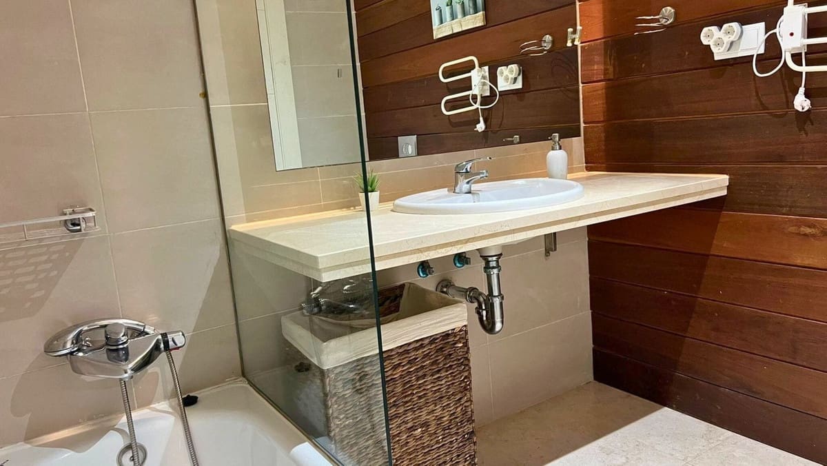 3 chambre Appartement à vendre à La Duquesa / Puerto de la Duquesa - 429 000 € (Ref: 9540971)