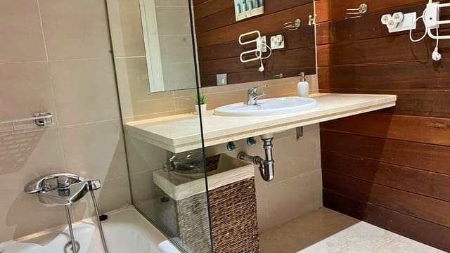 Apartamento de 3 habitaciones en Punta de la Chullera, Manilva en venta - 345.000 € (Ref: 9540971)
