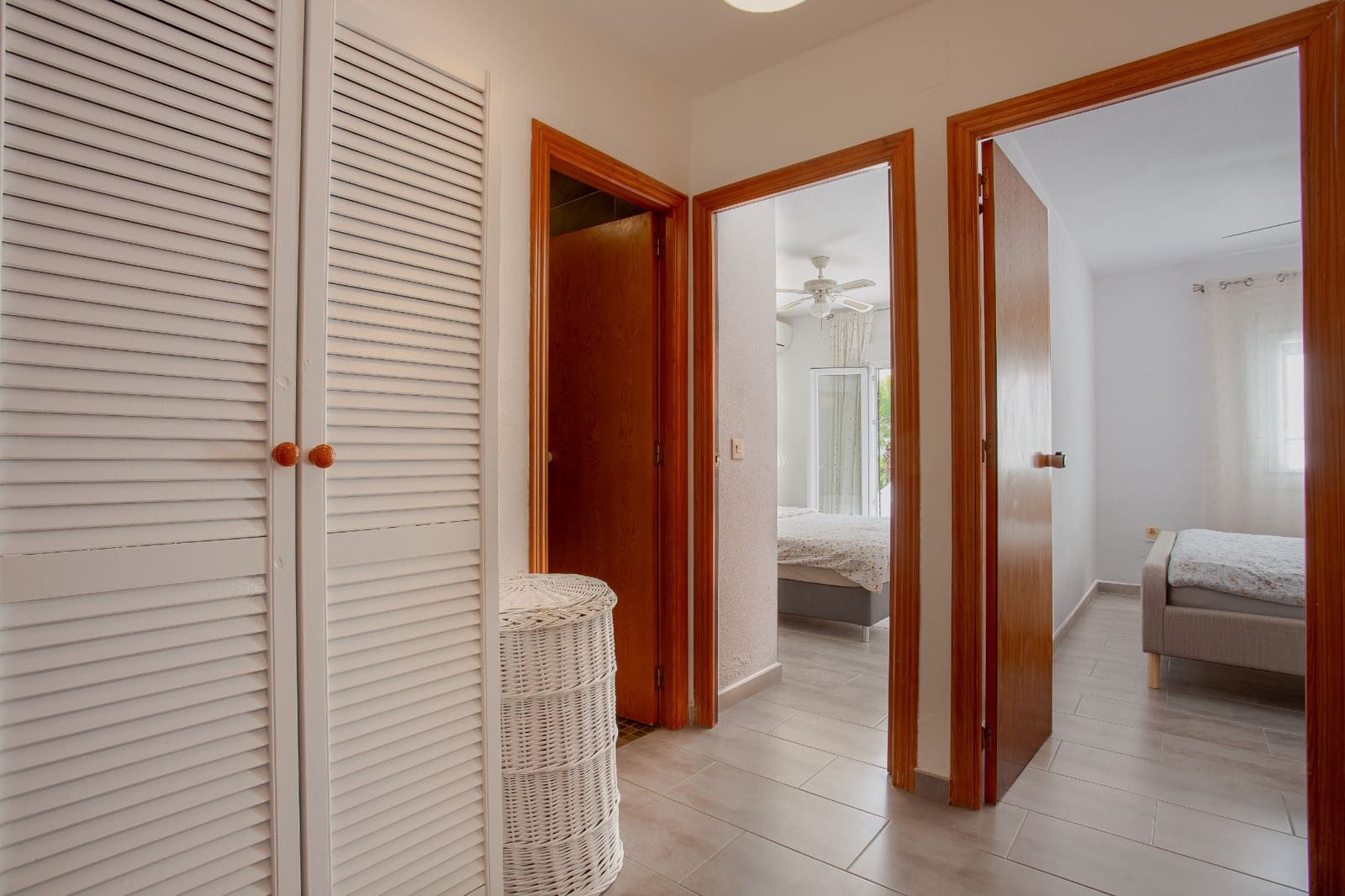 3 bedroom Villa for sale in Orihuela Costa - € 299,000 (Ref: 9543392)