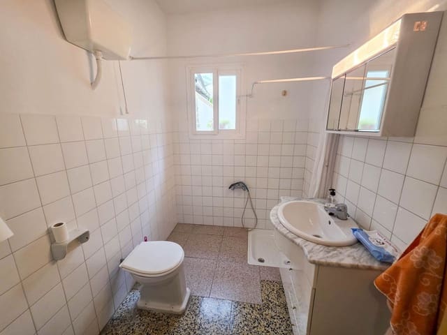 5 soveværelse Byhus til salg i Centro, Estepona med garage - € 700.000 (Ref: 9543397)