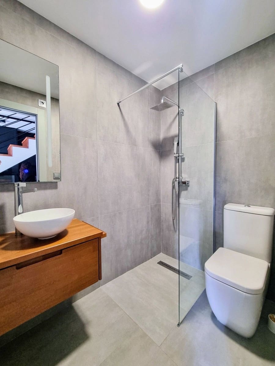 Chalet de 3 habitaciones en Pilar de la Horadada en venta - 418.000 € (Ref: 9543399)