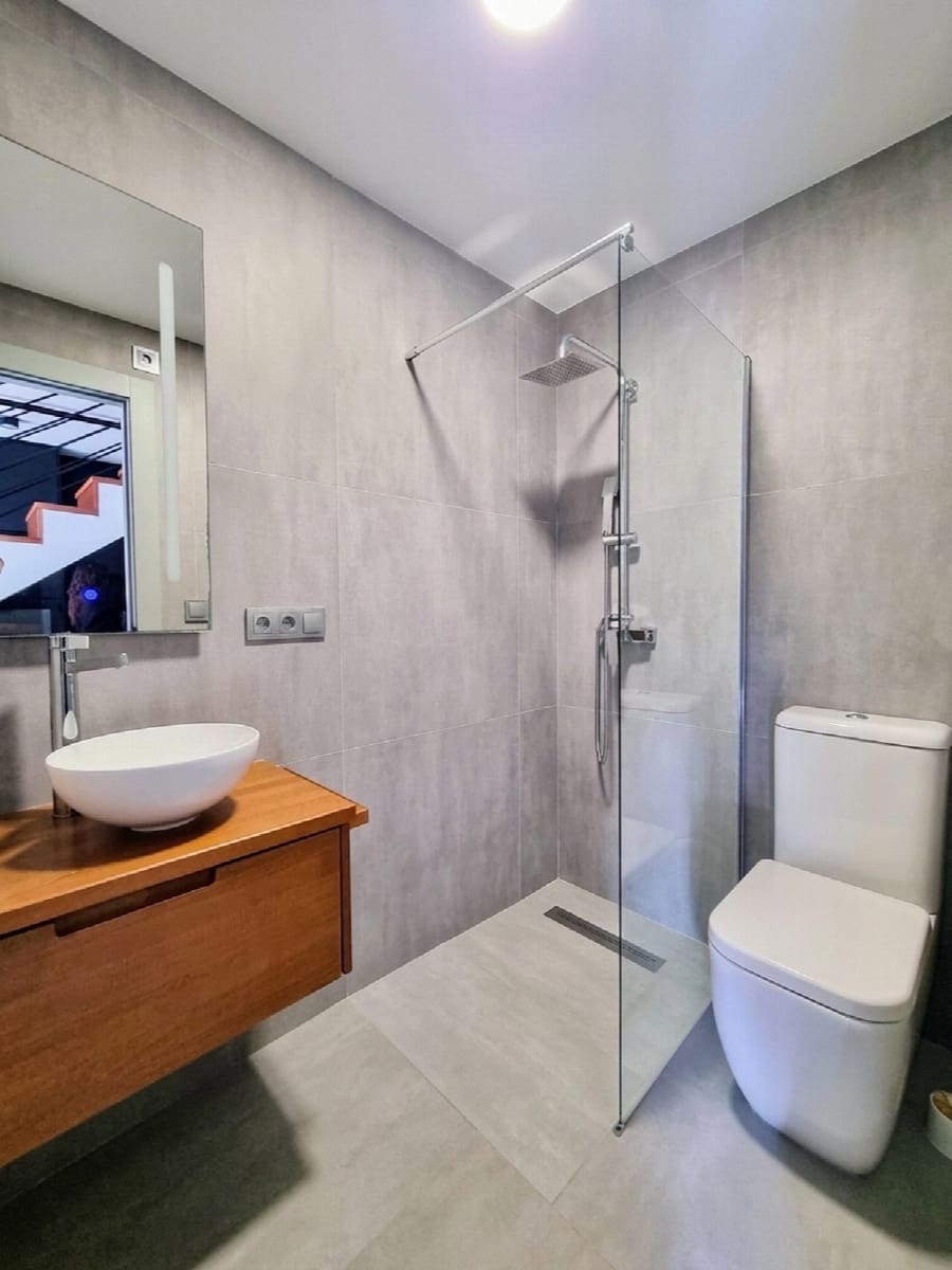 3 bedroom Villa for sale in Pilar de la Horadada - € 380,000 (Ref: 9543399)