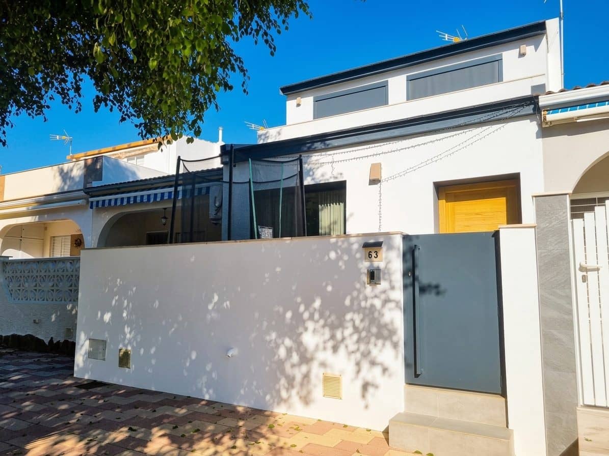 3 bedroom Villa for sale in Pilar de la Horadada - € 380,000 (Ref: 9543399)