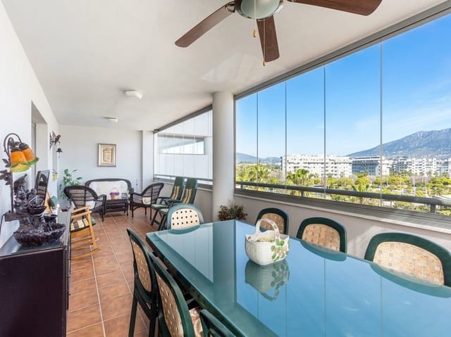 3 chambre Appartement à vendre à Zona Puerto Deportivo, Fuengirola avec piscine garage - 600 000 € (Ref: 9547873)