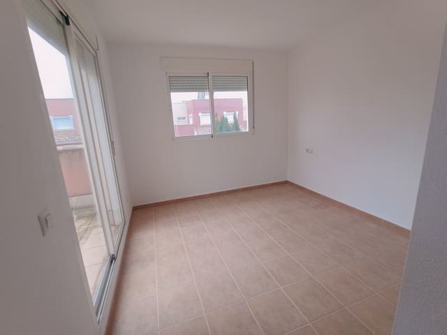 3 soverom Kjedet enebolig til salgs i Avileses, Murcia by med svømmebasseng garasje - € 185 000 (Ref: 9547887)