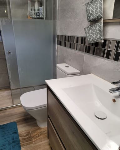 2 makuuhuone Omakotitalo myytävänä paikassa Zona Puerto Deportivo, Fuengirola - 520 000 € (Ref: 9547893)