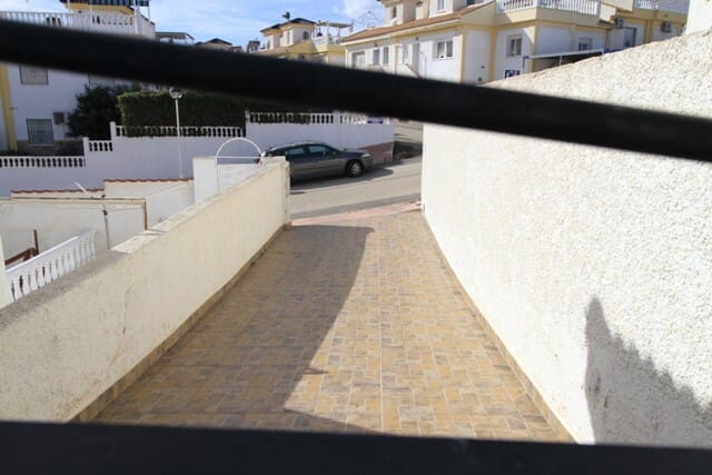 2 bedroom Villa for sale in Ciudad Quesada with pool garage - € 220,000 (Ref: 9551209)